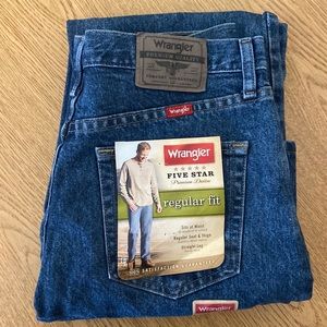 Men’s wrangler five star denim jeans, new with tags, 32 x 32
